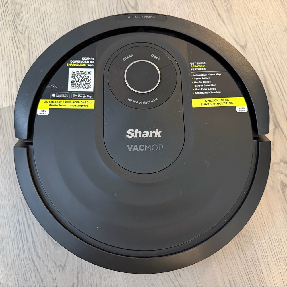 Shark VACMOP AI Robot Wet Dry Floor Cleaner Scrubber RV2001WRUS 30 NEW READ